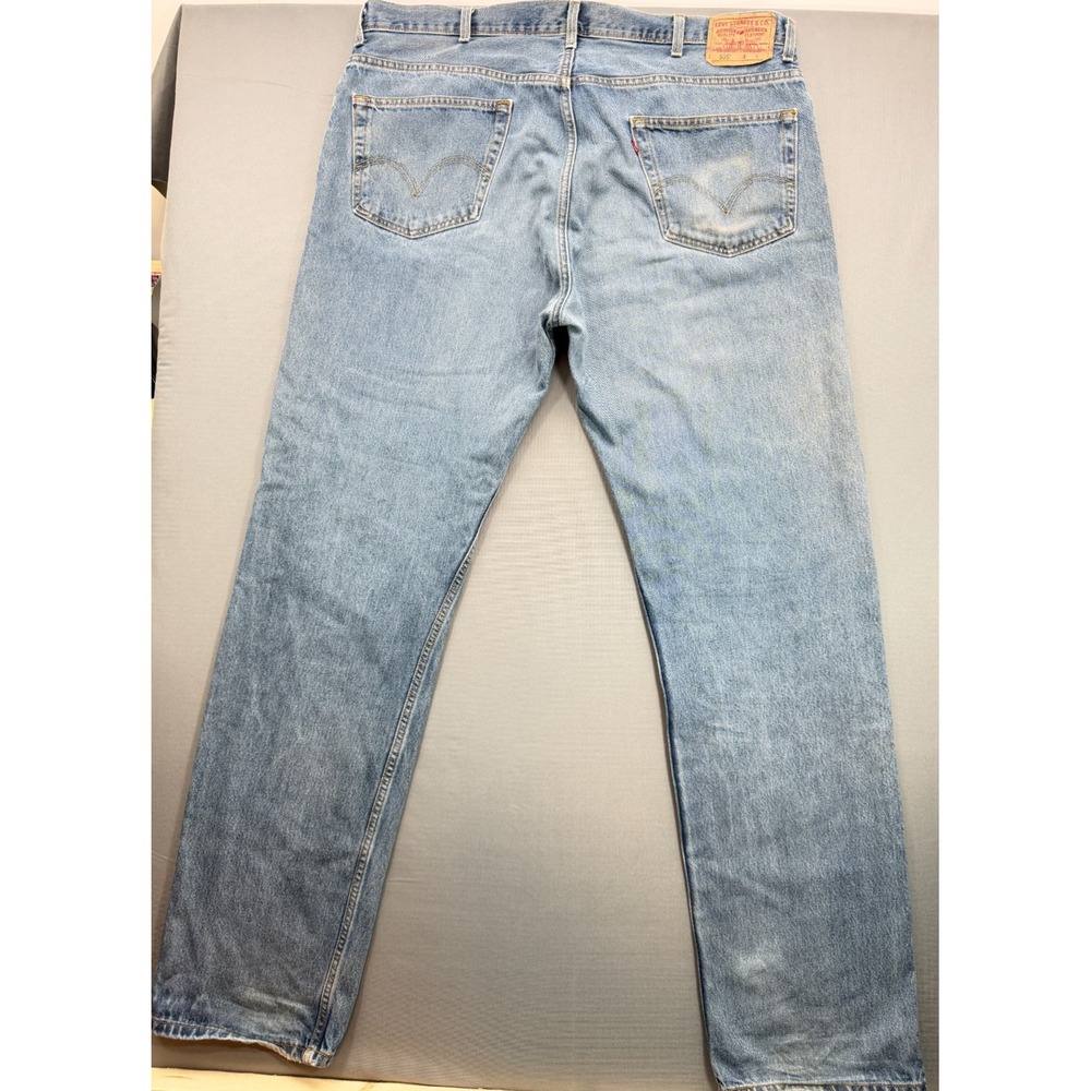 Levis 505 Regular Fit Jeans Light Wash Straight Leg Denim Big & Tall Men's 42x38 - Picture 2 of 15